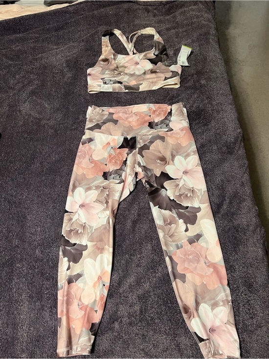 Old Navy Other - Old Navy Active Go-Dry Pink Floral Strappy Sports Bra & 7/8 Legging Workout Set